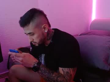 Liiam_2 Chaturbate stream image from January 11, 2025