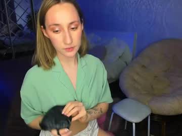 Melodyoflovee Chaturbate stream image from January 11, 2025