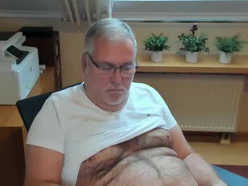 Submalepp Chaturbate stream image from January 11, 2025