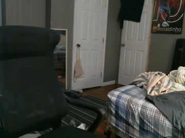 Hellothereimcoolyo Chaturbate stream image from January 11, 2025
