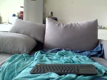 Juliaan83 Chaturbate stream image from January 11, 2025
