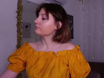 Kira_Myers Chaturbate stream image from January 11, 2025