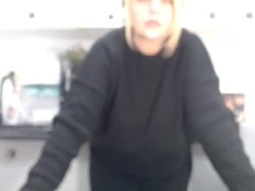 Mojjo_Erika Chaturbate stream image from January 11, 2025