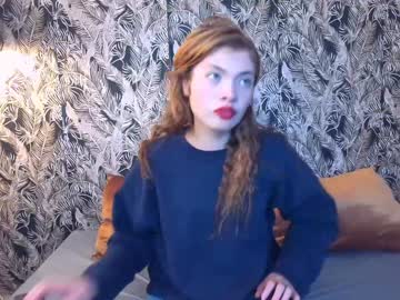 Liia_Little Chaturbate stream image from January 11, 2025