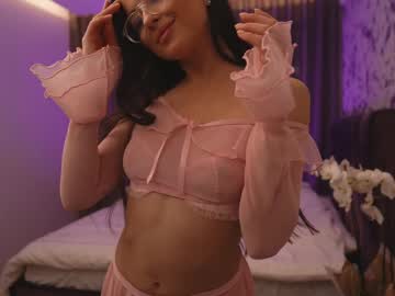 Luna__Laine Chaturbate stream image from January 11, 2025