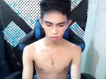 Urhottie_Twink Chaturbate stream image from January 11, 2025