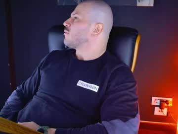 Angeloeric Chaturbate stream image from January 11, 2025