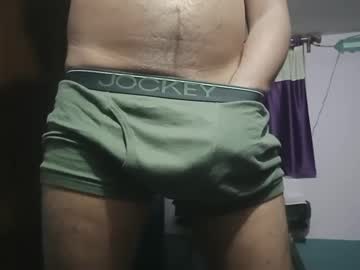 Carloslehder_ Chaturbate stream image from January 11, 2025