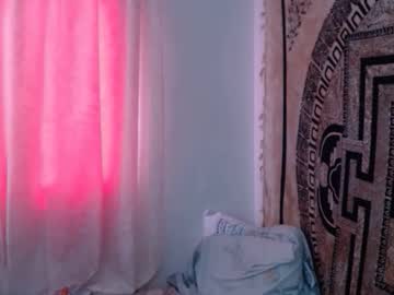 Ninakravtz Chaturbate stream image from January 11, 2025