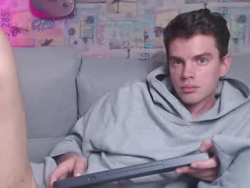 Oxmikexo Chaturbate stream image from January 11, 2025