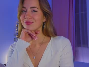 Emmi_Rosee Chaturbate stream image from January 11, 2025