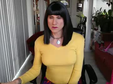Kellyannelynn Chaturbate stream image from January 11, 2025