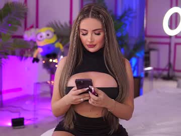 Ashleysinnx Chaturbate stream image from January 11, 2025
