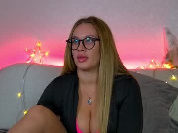 Marianeumann Chaturbate stream image from January 11, 2025