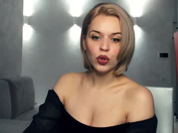 Alexxxakiss Chaturbate stream image from January 11, 2025