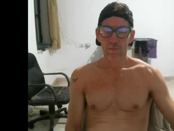 Jlmbud Chaturbate stream image from January 11, 2025