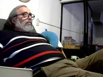 Kausername Chaturbate stream image from January 11, 2025
