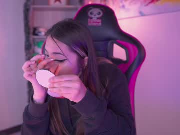 Luna_Scarleth Chaturbate stream image from January 11, 2025