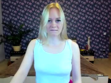 Dreamgerls Chaturbate stream image from January 11, 2025