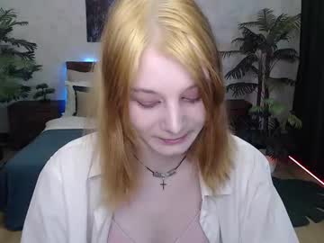 Kiaraevants Chaturbate stream image from January 11, 2025