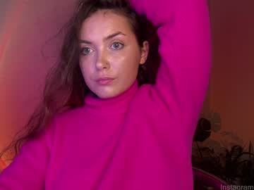 Plushy_Pixie Chaturbate stream image from January 11, 2025