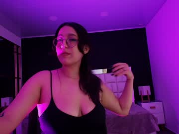 Shiwycute Chaturbate stream image from January 11, 2025