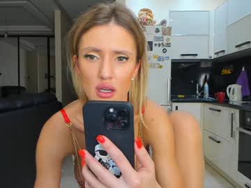 Stasyq555 Chaturbate stream image from January 11, 2025