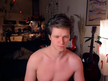 Brestonsweet Chaturbate stream image from January 11, 2025