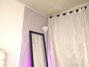 Britanymooree Chaturbate stream image from January 11, 2025