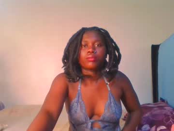 Fine_Melanie Chaturbate stream image from January 11, 2025
