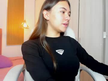 Mia_Nevaeh Chaturbate stream image from January 11, 2025
