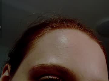 Purplebeawer Chaturbate stream image from January 11, 2025