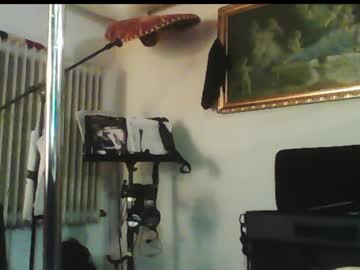 Hartwichser1 Chaturbate stream image from January 11, 2025