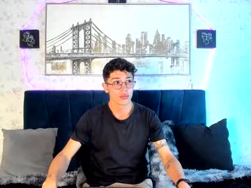 Ianwayne_ Chaturbate stream image from January 11, 2025