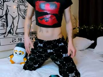 Rennuts Chaturbate stream image from January 11, 2025