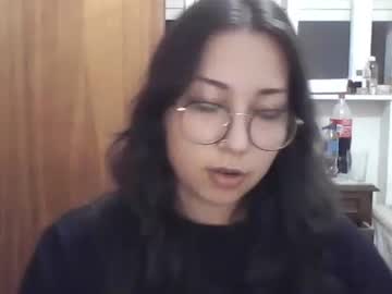 Sinclaireraven2 Chaturbate stream image from January 11, 2025