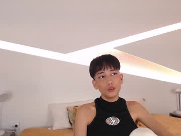 Hot_Little_Bunny Chaturbate stream image from January 11, 2025