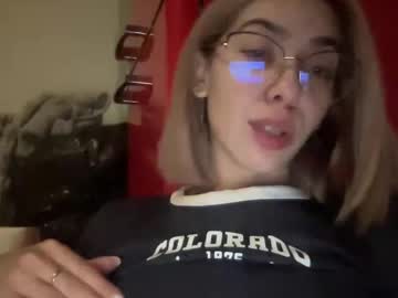 Sarrah_Rossy Chaturbate stream image from January 11, 2025