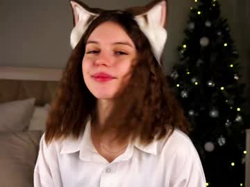 Aislyfarran Chaturbate stream image from January 12, 2025