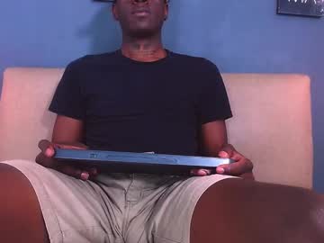 Fraydercollins Chaturbate stream image from January 12, 2025