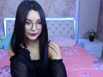 Kriss__Moon Chaturbate stream image from January 12, 2025
