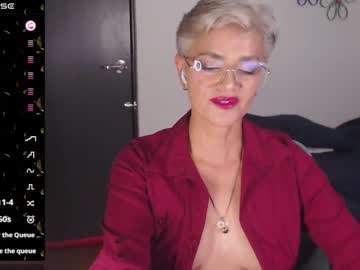 Scarlett_Paris Chaturbate stream image from January 12, 2025