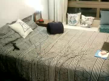 Trinybunny Chaturbate stream image from January 12, 2025
