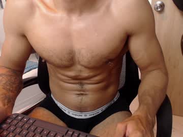 Alexgarzon Chaturbate stream image from January 12, 2025