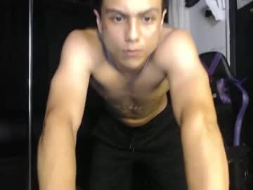 Teamppxxx Chaturbate stream image from January 12, 2025