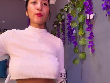 Mavii_ Chaturbate stream image from January 12, 2025