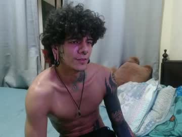 Dragon666uwur Chaturbate stream image from January 12, 2025