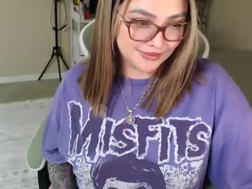 Nativepumpkin95 Chaturbate stream image from January 12, 2025