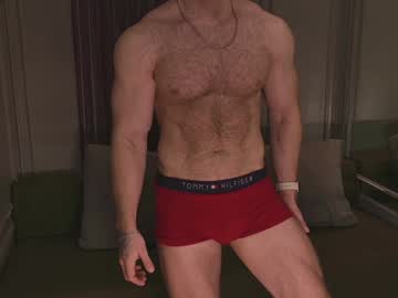 Brucewilsonn Chaturbate stream image from January 12, 2025