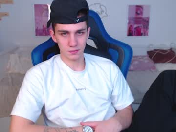 Frank_Mooree Chaturbate stream image from January 12, 2025